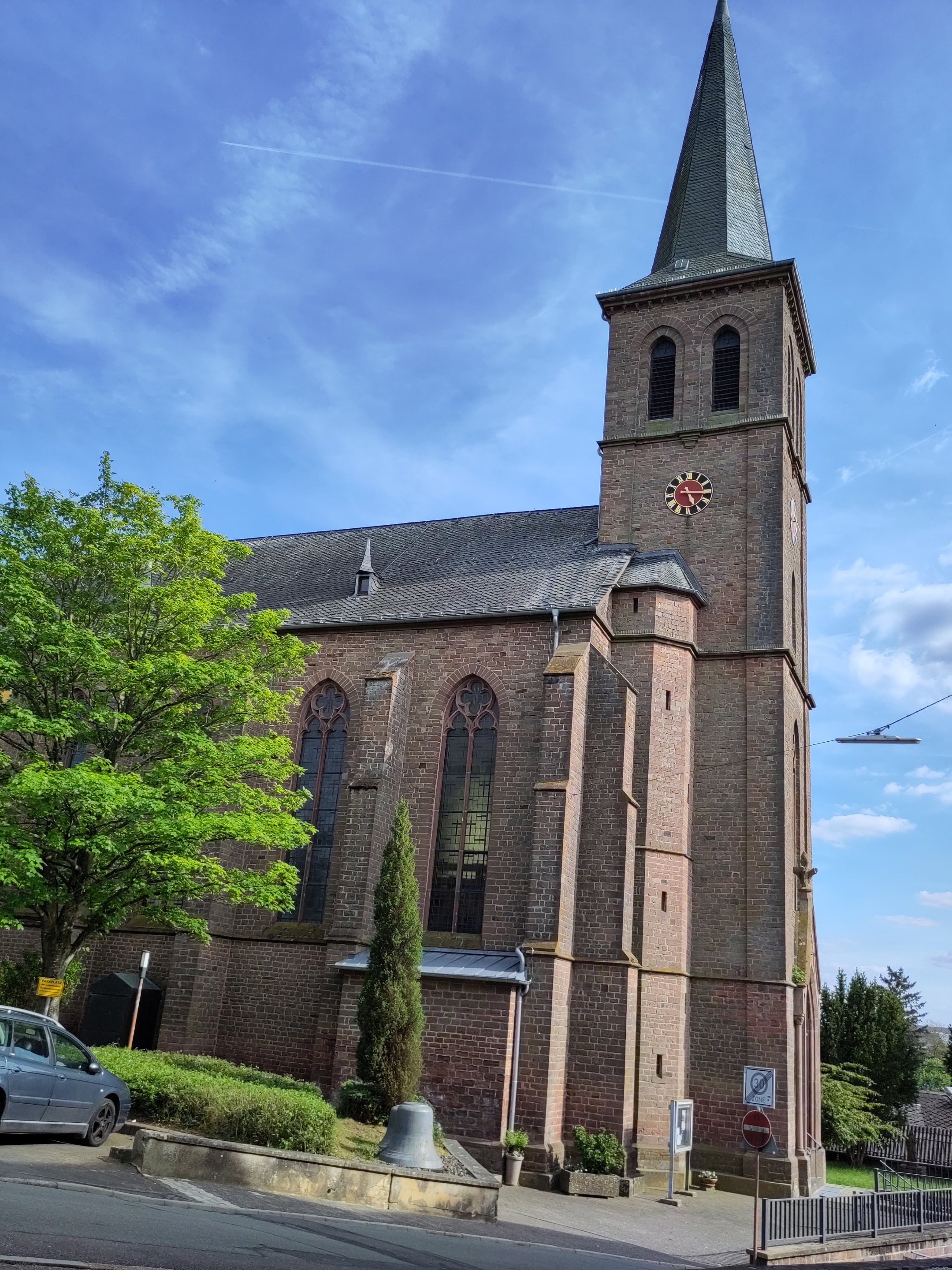 Kirche Außen 1